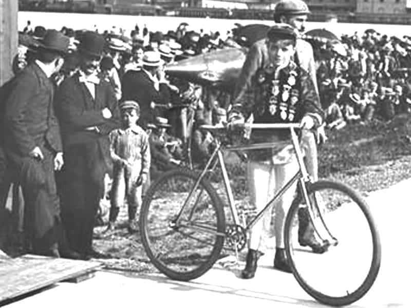 Manhattan Beach Track